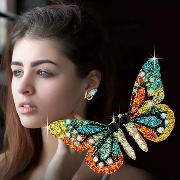 New! Small Butterfly Rhinestone Earrings - Picture 4 of 16